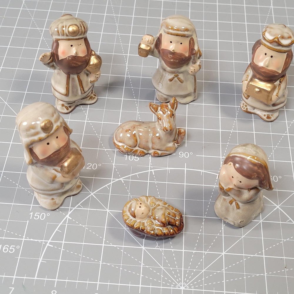 Vintage Ceramic Nativity Set 7 Piece Miniature Christmas Manger‎ Scene Figurines